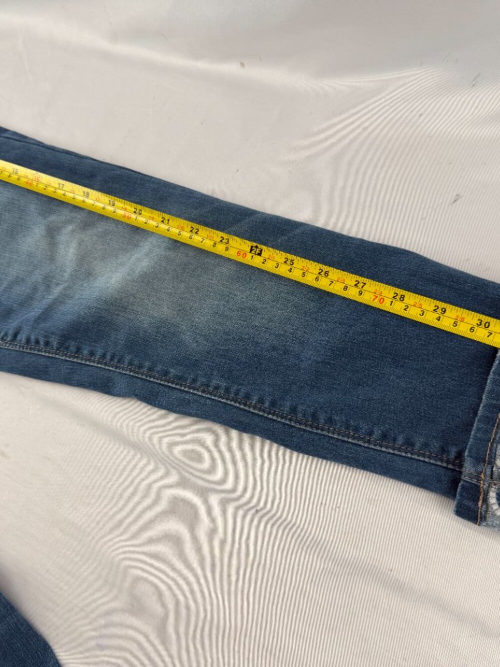 White House Black Market The Skinny Crop Jeans Embroidered Cuffs Size 6 - Picture 7 of 8